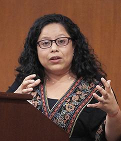 In Latinxs In The Law Lecture, Maribel Hernández Rivera ’10 Relates An ...